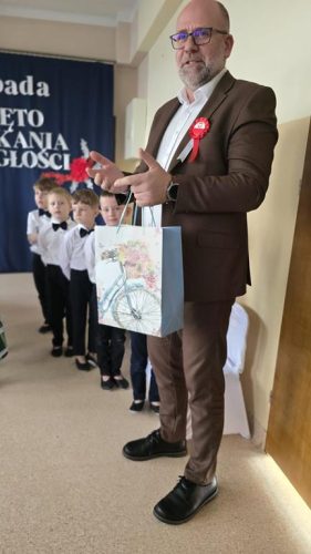 581853216_1157159283224471_7876643033160587513_n (Copy)